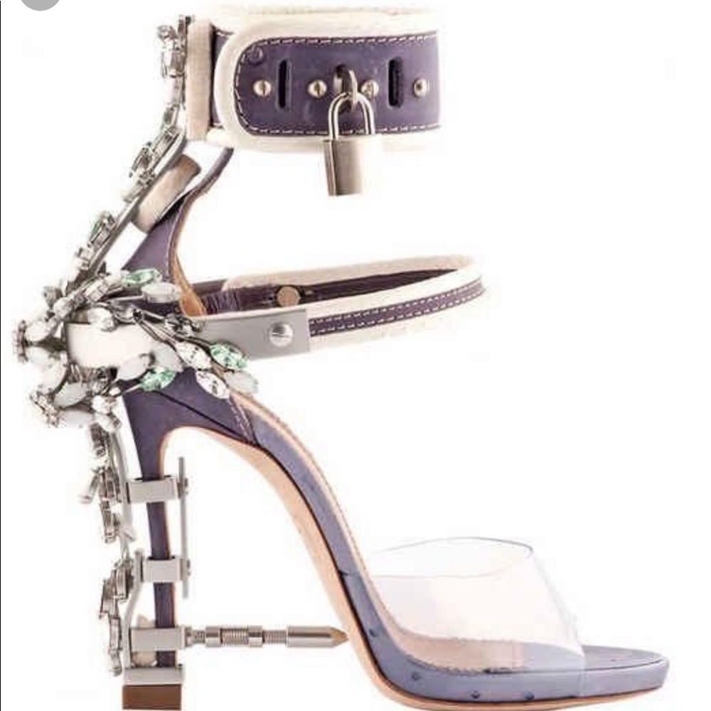 ISO THIS SHOE